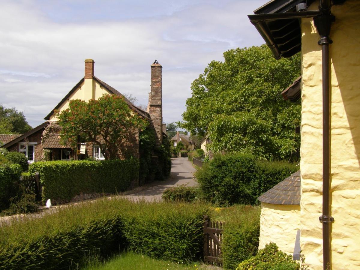 Tudor Cottage Bossington Exteriör bild